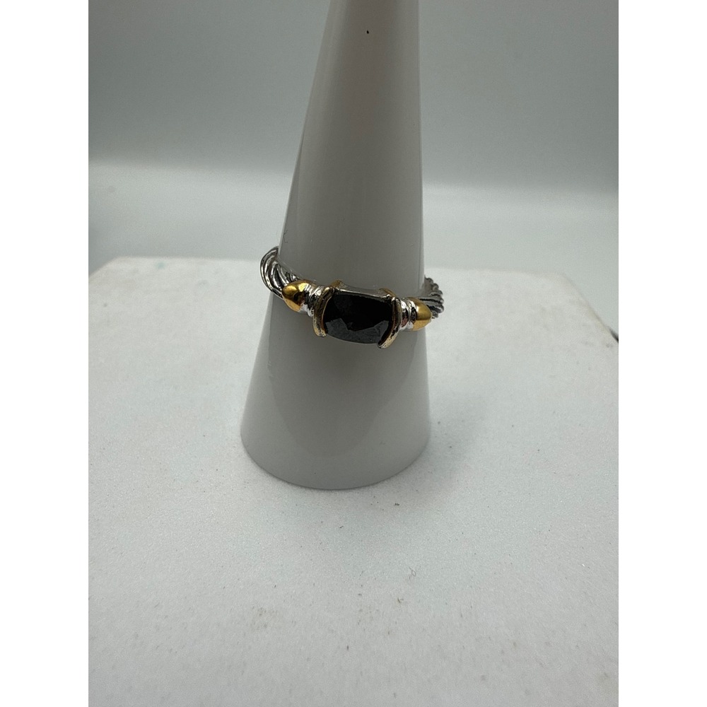 Vintage Two Tone 18KGE Cable Band Ring Dark Gemstone Size 8.5